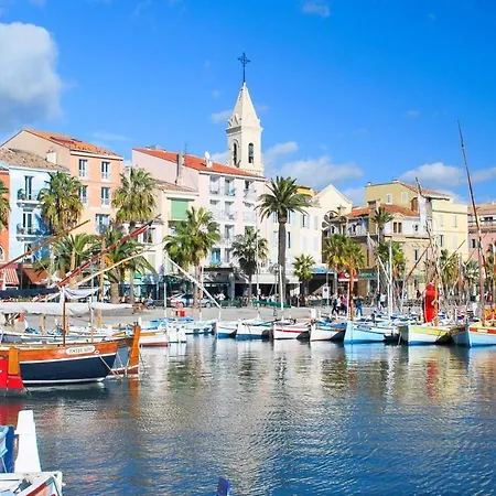 Duplex With Garden Terrace And Garage